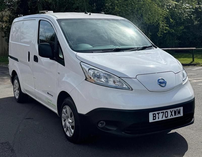 Used Nissan e-NV200 Acenta 80 kW (109 HP) 2020 White MPV