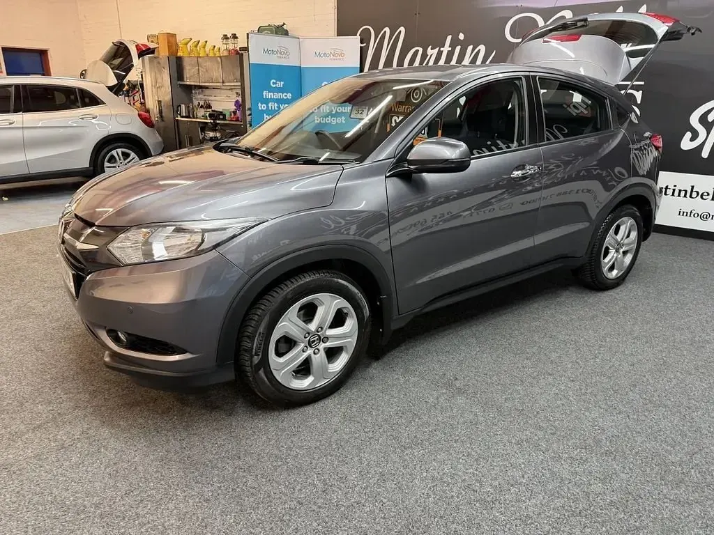 Usado Honda HR-V SE 120 CV (88 kW) 2016 Gris SUV