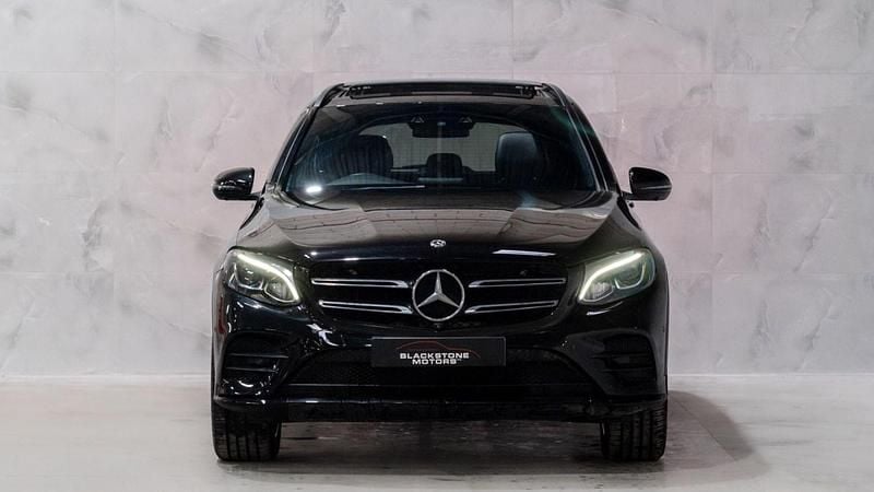 Used Mercedes GLC250 AMG Line Premium 211 HP (155 kW) 2018 Black Estate