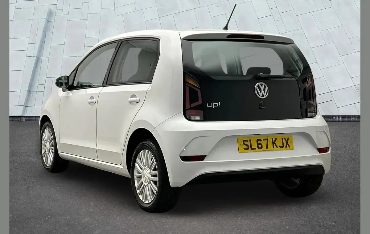 Used VW up! move up! 58 HP (42 kW) 2017 White Hatchback
