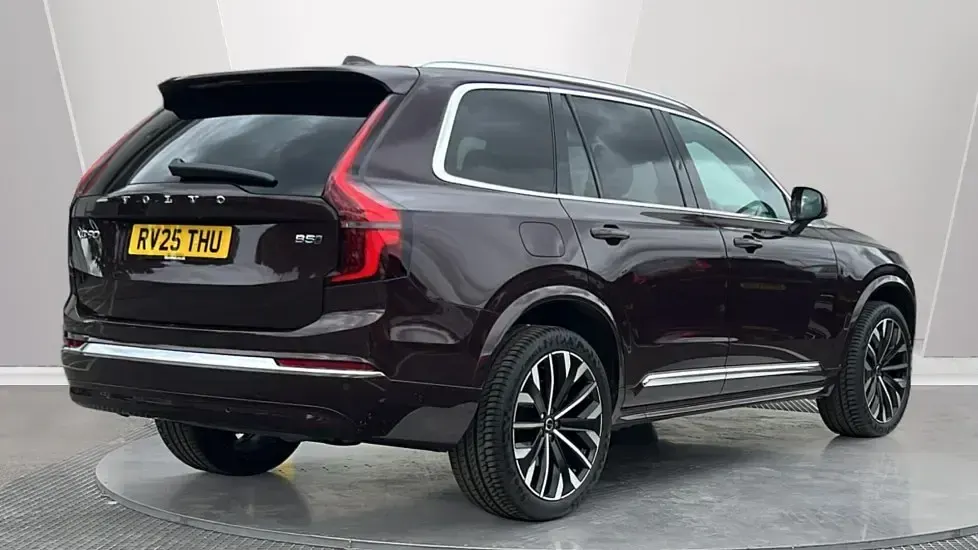 Used Volvo XC90 Core 250 HP (183 kW) 2025 Red SUV
