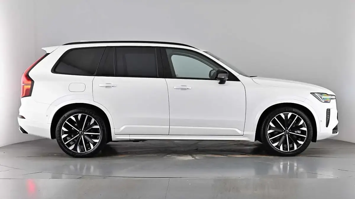 Used Volvo XC90 Ultra 455 HP (334 kW) 2025 Crystal white SUV