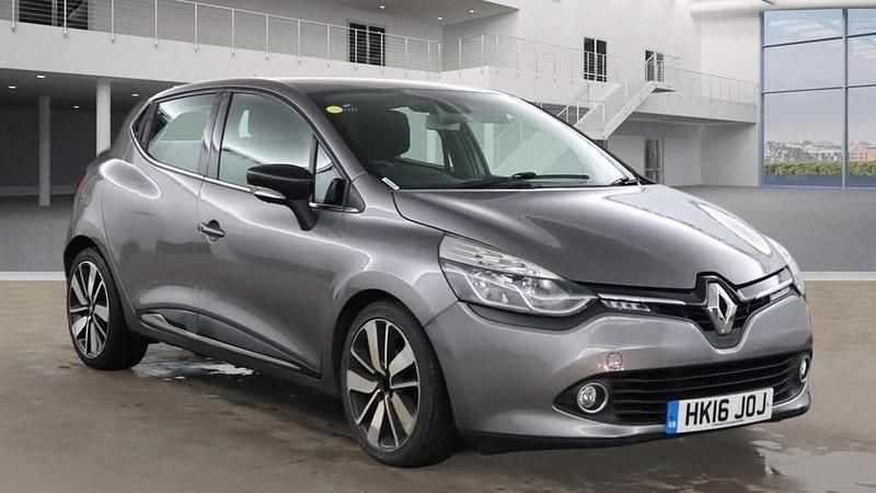 Used Renault Clio IV Dynamique 90 HP (66 kW) 2016 Grey Hatchback