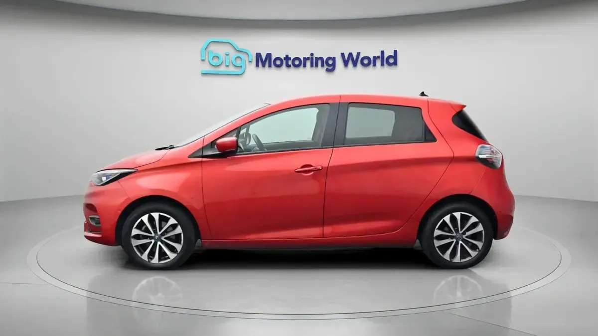 Used Renault Zoe GT-Line 100 kW (136 HP) 2020 Red Hatchback