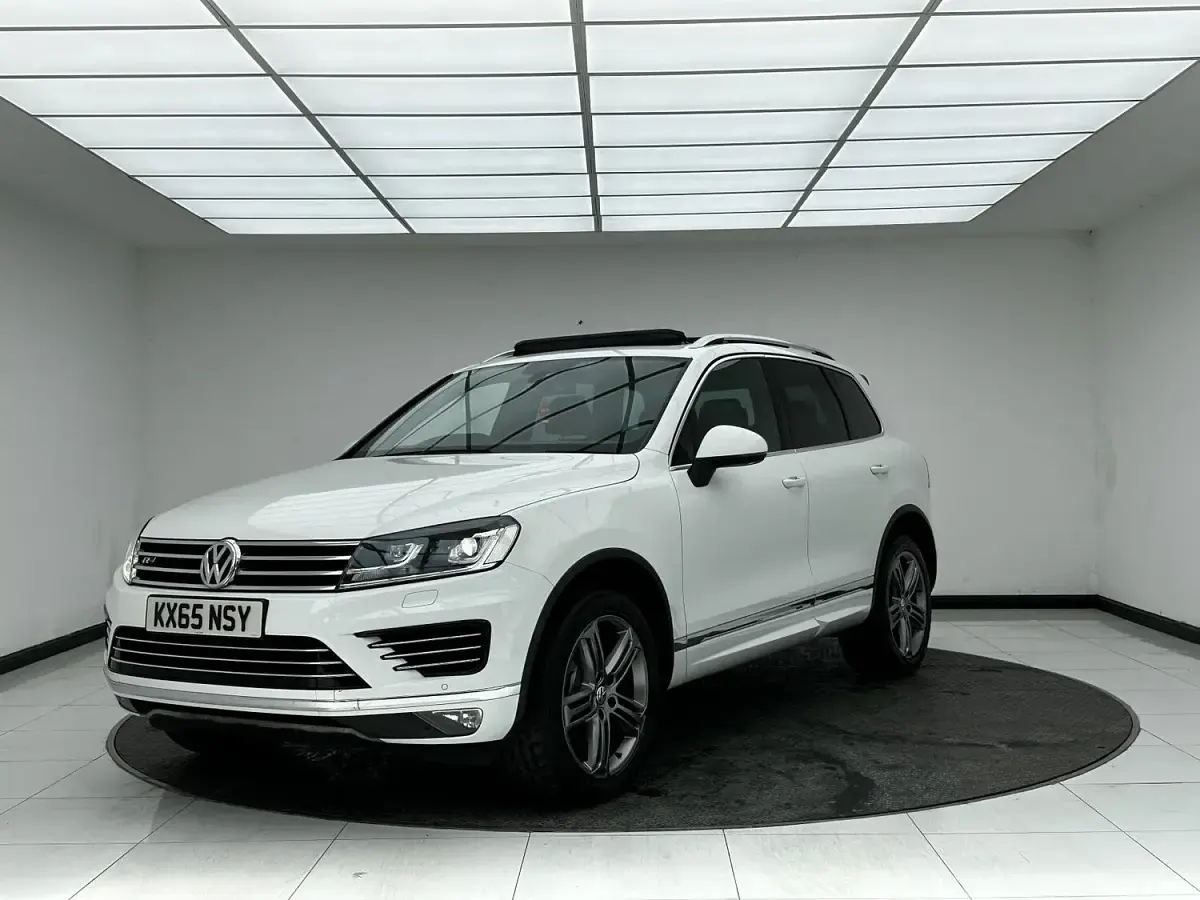 Used VW Touareg R-line 2015 White SUV