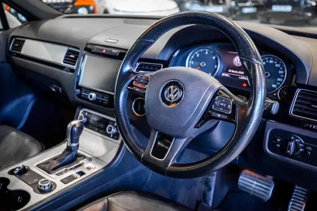 Gebraucht VW Touareg R-line 245 PS (180 kW) 2014 Weiß SUV