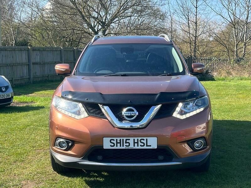 Used Nissan X-Trail S 130 HP (95 kW) 2015 Orange SUV