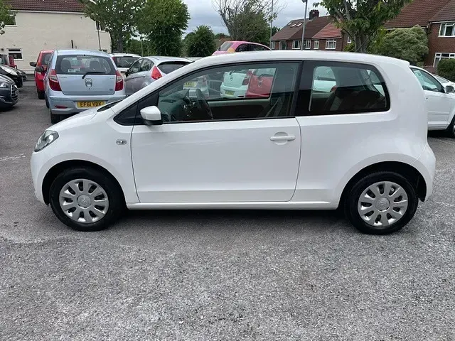 Used Skoda Citigo SE 2014 White Hatchback
