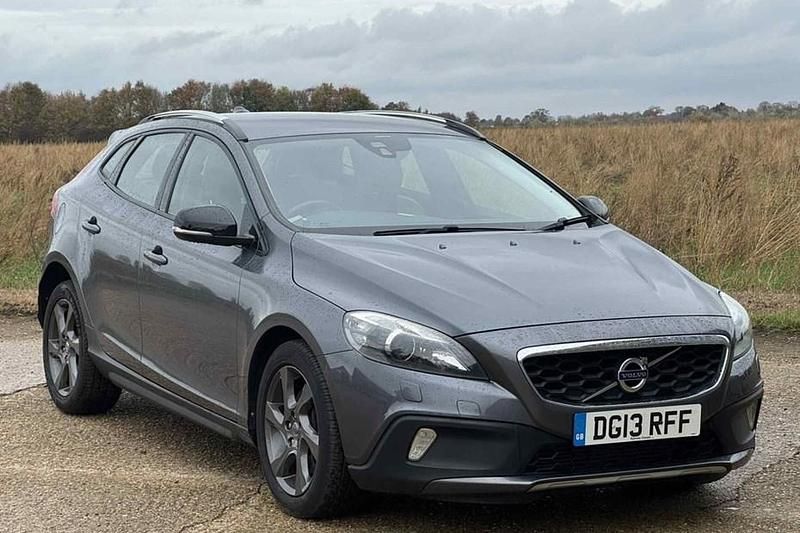 Used 2013 Volvo V40 CC Estate | £3,495 (Super price) - Image 1/1