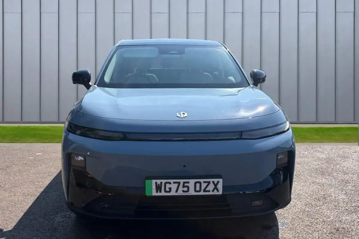 New Leapmotor B10 158 kW (215 HP) 2025 Blue SUV