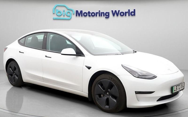 White Used 2022 Tesla Model 3 Long Range AWD Sedan | £21,100 (Fair price) - Image 1/4