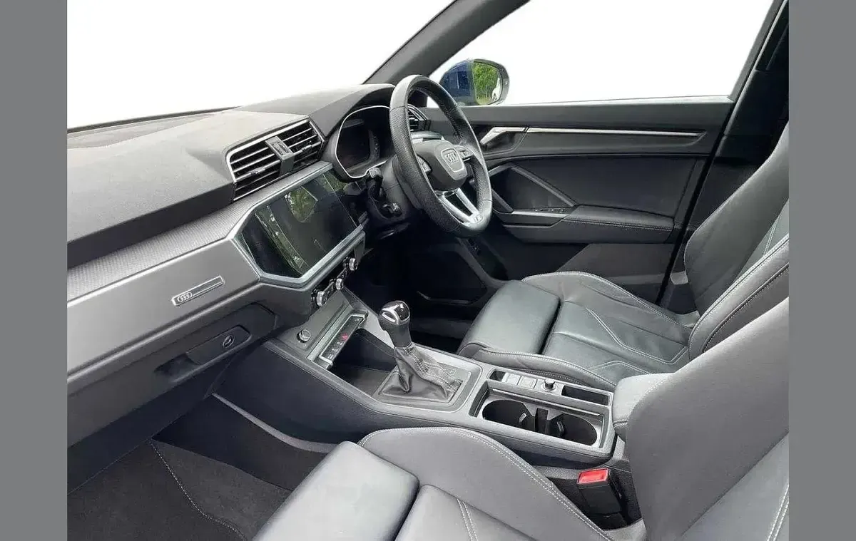 Used Audi Q3 S-Line 150 HP (110 kW) 2023 Blue SUV