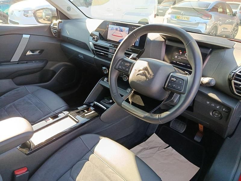 Used Citroën C4 X PureTech 127 HP (93 kW) 2024 Red SUV