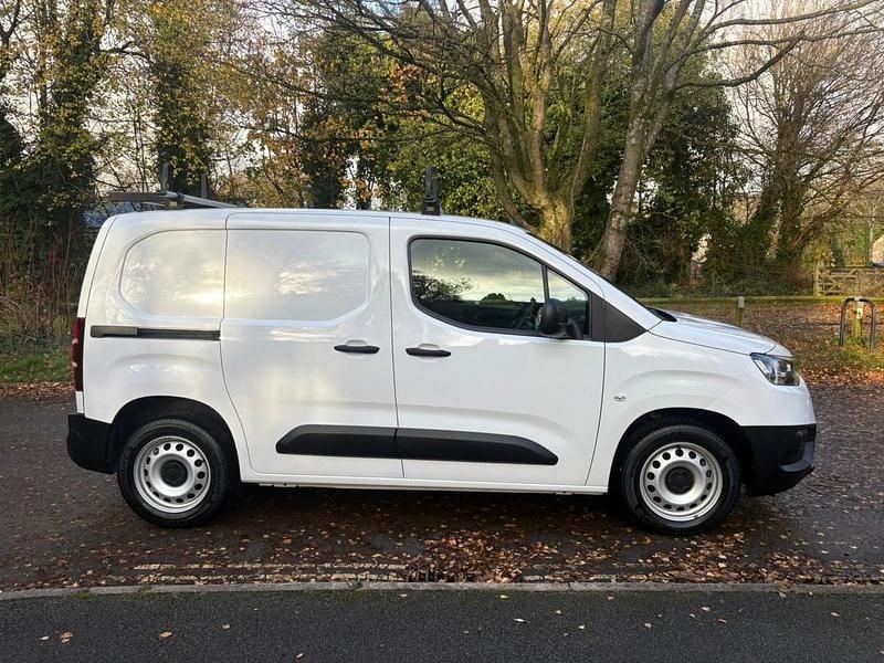 Used Toyota Proace Active 2023 White MPV