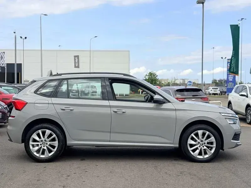 Begagnad Skoda Kamiq SE 2021 Grå SUV