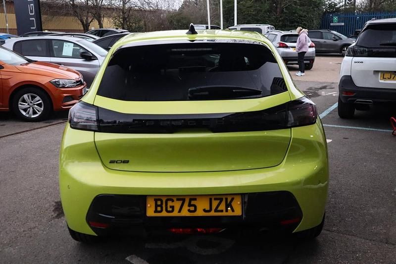 Used Peugeot 208 Allure 99 HP (72 kW) 2025 Yellow Hatchback