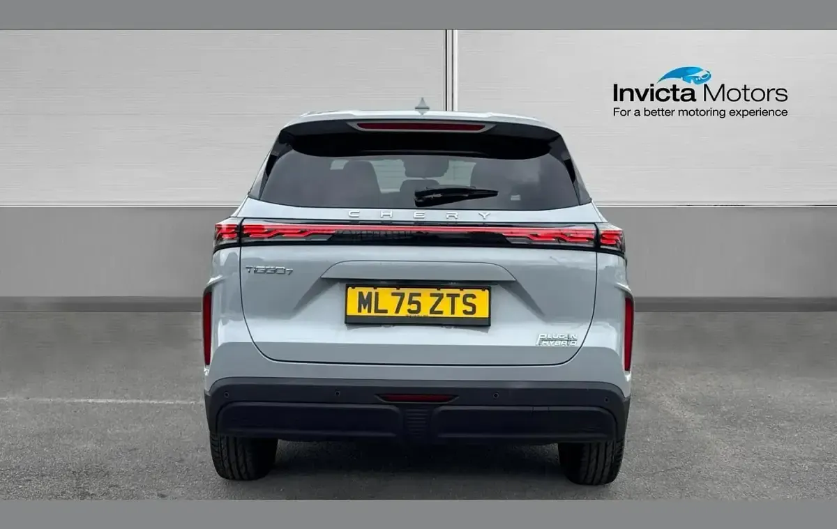 Used Chery Tiggo 7 235 HP (172 kW) 2025 Grey SUV