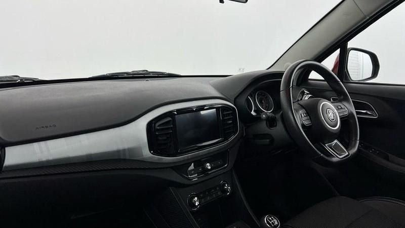Image 3/4