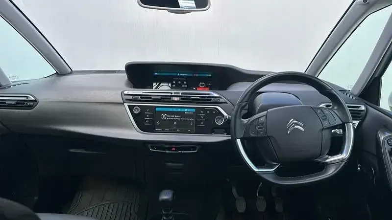 Used Citroën Grand C4 Picasso Flair 130 HP (95 kW) 2019 White MPV