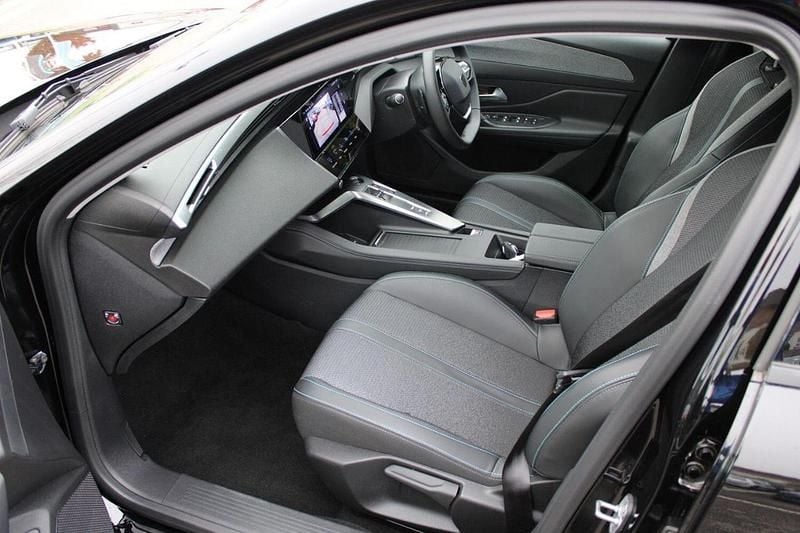 Black Used 2024 Peugeot 308 Allure Estate | £20,469 (A bit pricey) - Image 1/4
