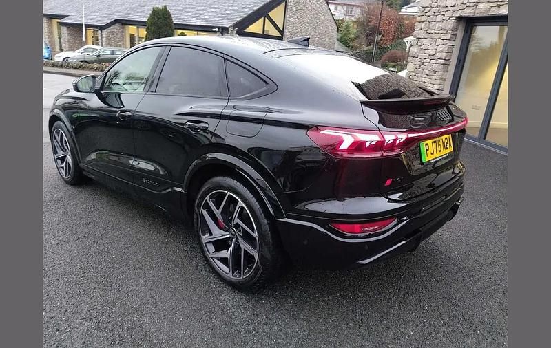 Used Audi SQ6 e-tron Advanced 354 kW (482 HP) 2025 Black SUV