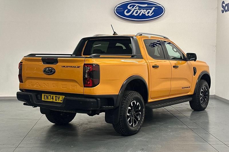 Used Ford Ranger Wildtrack 205 HP (150 kW) 2026 Orange Pickup
