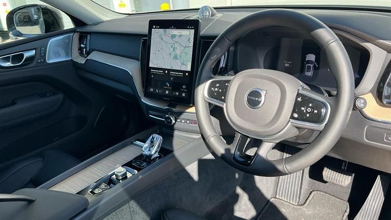 Used Volvo XC60 Ultra 455 HP (334 kW) 2025 Grey SUV