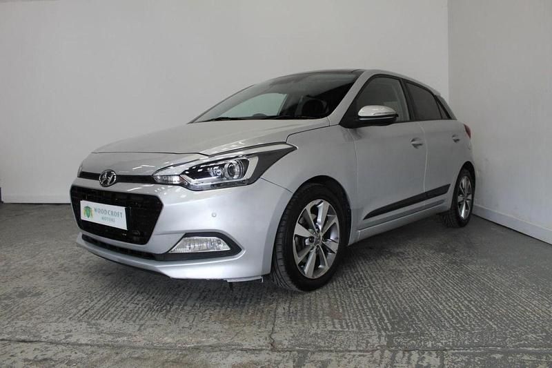 Used Hyundai i20 Premium SE 120 HP (88 kW) 2016 Silver Hatchback