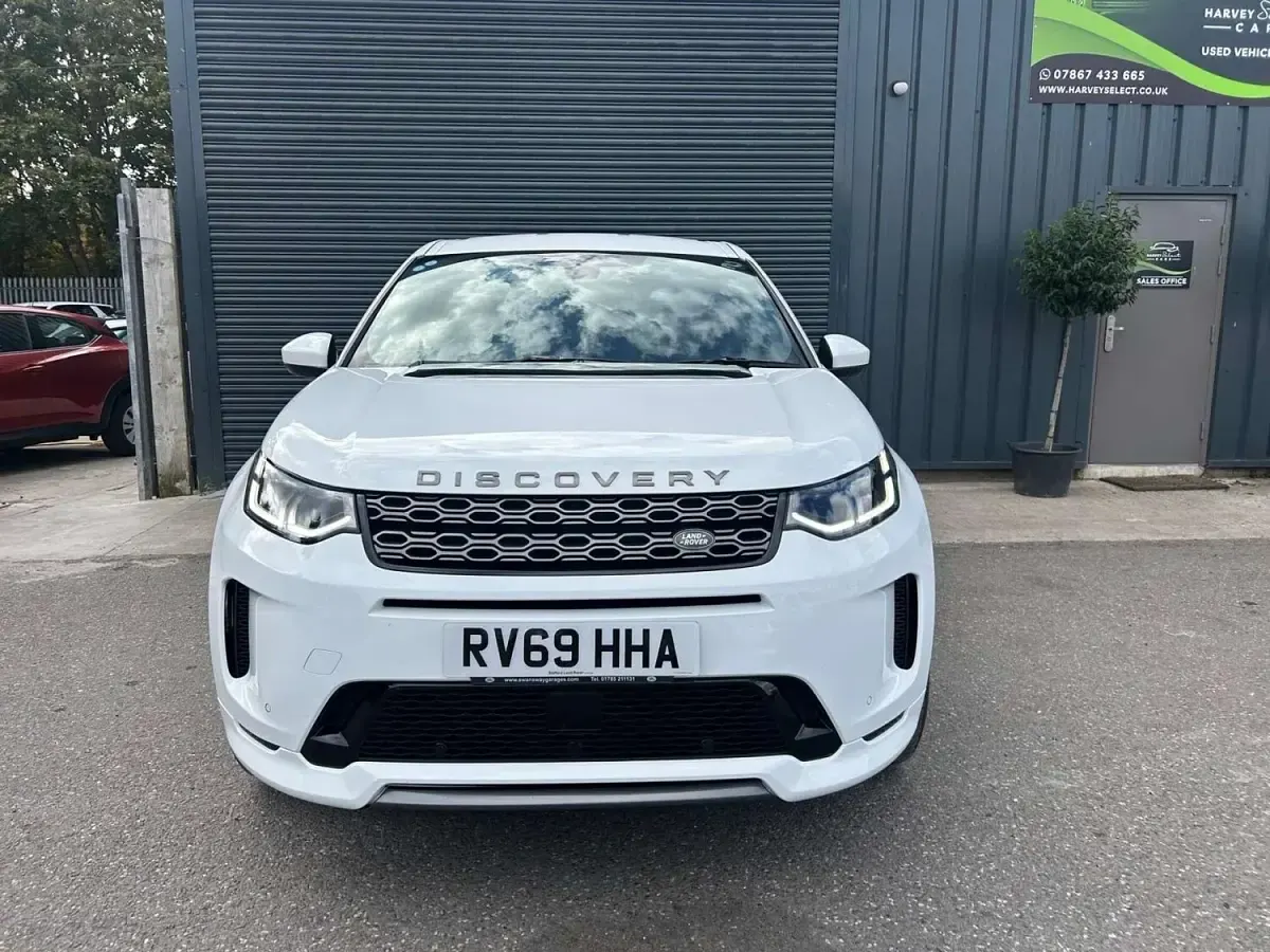 Used Land Rover Discovery Sport HSE Dynamic 236 HP (173 kW) 2019 White SUV