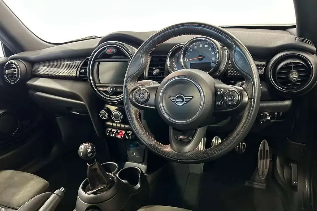 Used Mini Cooper S Hatch 189 HP (139 kW) 2019 Grey Hatchback