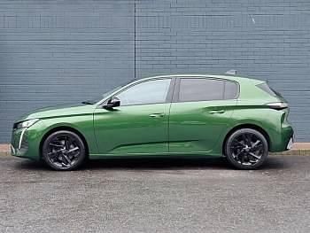 Used Peugeot 308 Allure Premium 131 HP (96 kW) 2022 Green Hatchback