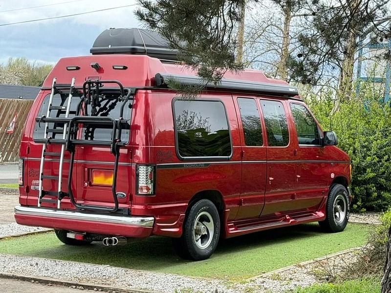 Used Ford Econoline 2002 Red MPV