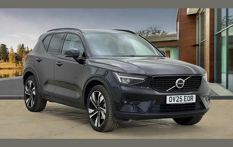 Used Volvo XC40 Plus 161 HP (118 kW) 2025 Black SUV