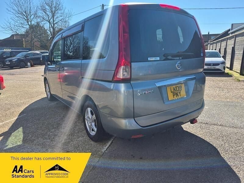 Used Nissan Serena 2009 Silver MPV