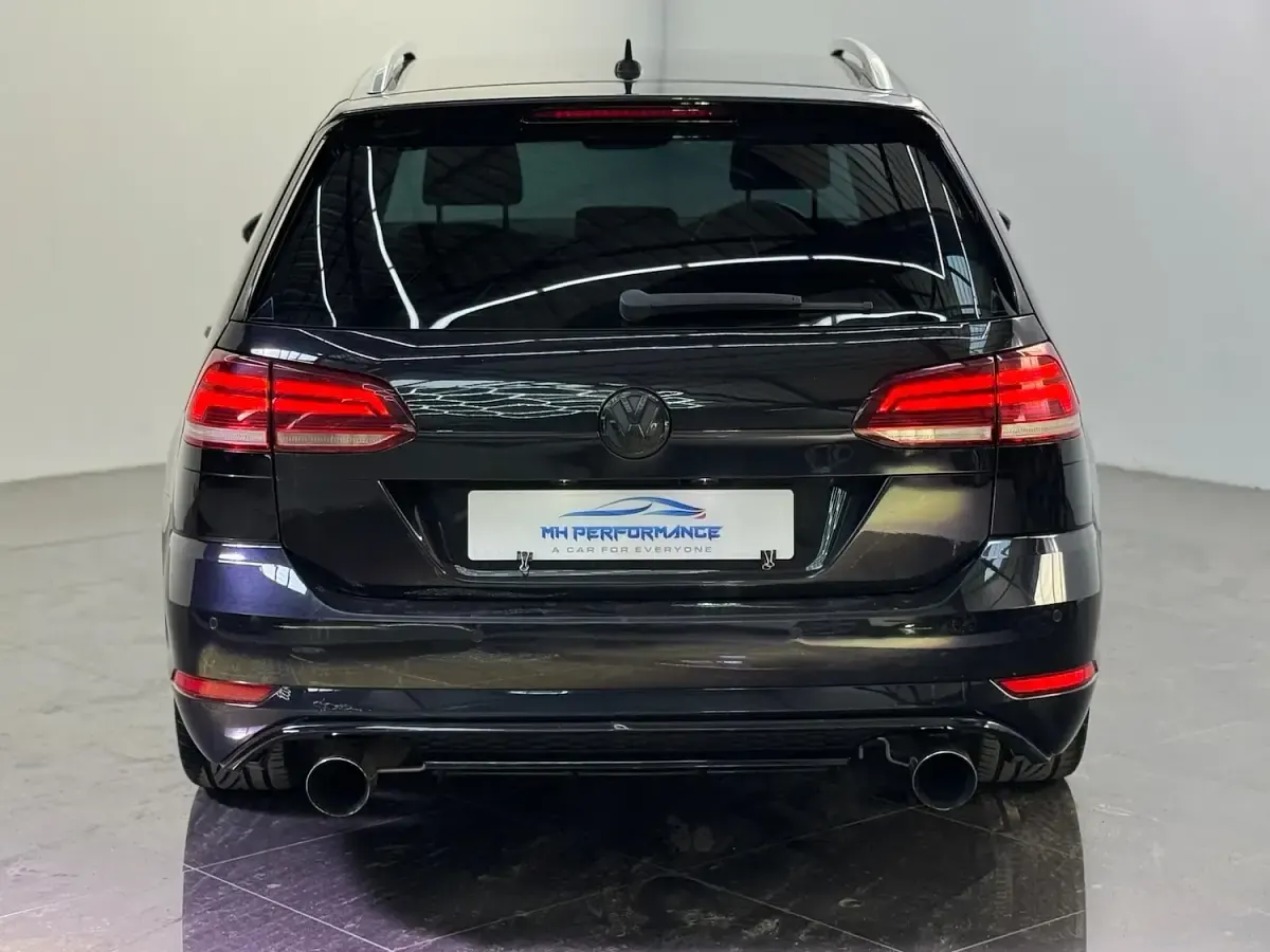 Used VW Golf VII GTD 184 HP (135 kW) 2017 Black Estate