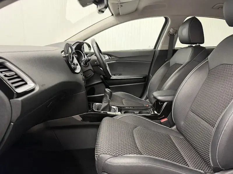 Used Kia XCeed 140 HP (102 kW) 2020 Silver SUV