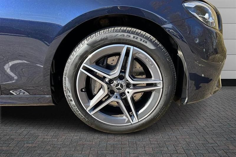 Used Mercedes E300 AMG line 265 HP (194 kW) 2023 Nautic blue Estate