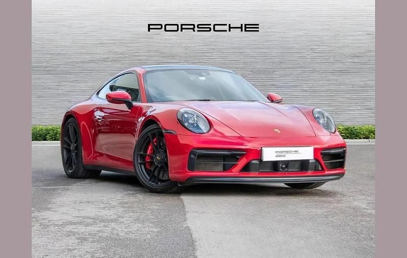 Used Porsche 911 472 HP (347 kW) 2021 Red Coupe