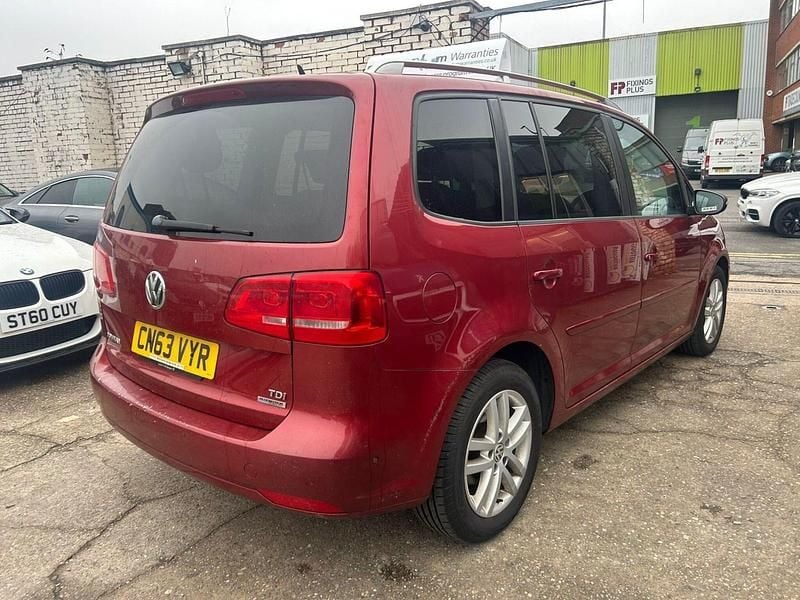Used VW Touran SE 2013 Red MPV