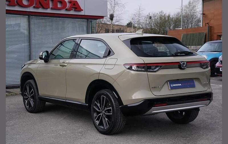 Used Honda HR-V Advance 128 HP (94 kW) 2024 Beige SUV