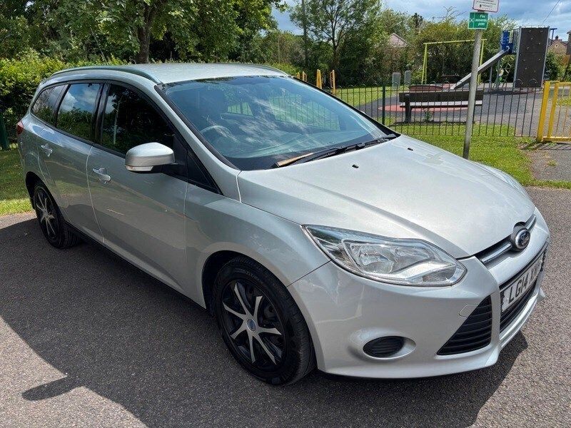 Silver Used 2014 Ford Focus Estate | £2,990 (Fair price) - Image 1/3