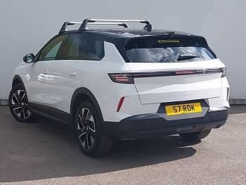 Second-hand Vauxhall Grandland X 136 CP (100 kW) 2025 Alb SUV