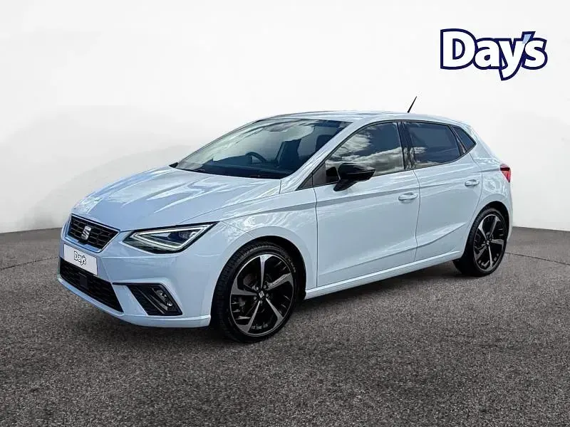 Used Seat Ibiza FR Sport 115 HP (84 kW) 2024 White Hatchback