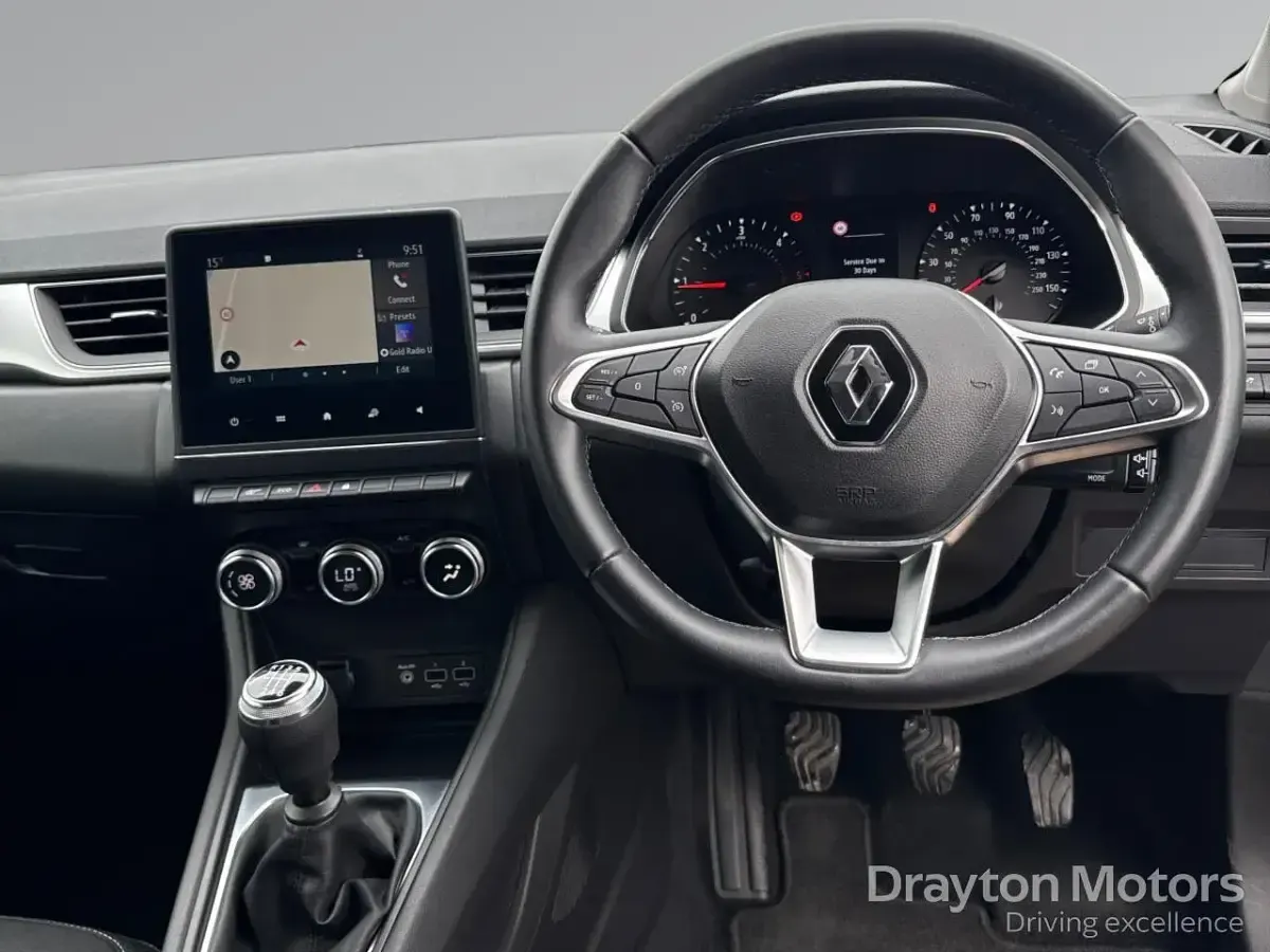 Used Renault Captur Iconic 95 HP (69 kW) 2020 Grey/black SUV