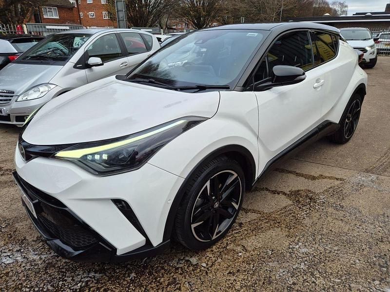 Used Toyota C-HR Sport 122 HP (89 kW) 2022 White/black SUV