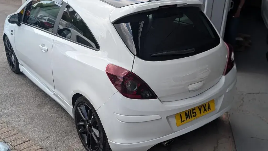 Used Vauxhall Corsa Edition 2015 White Hatchback
