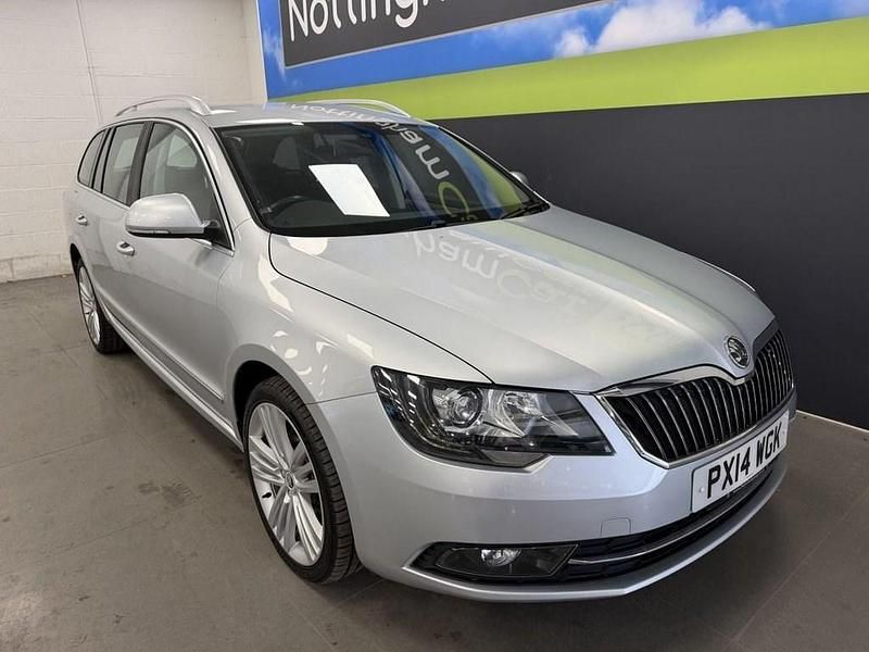 Used Skoda Superb Elegance 170 HP (125 kW) 2014 Silver Estate