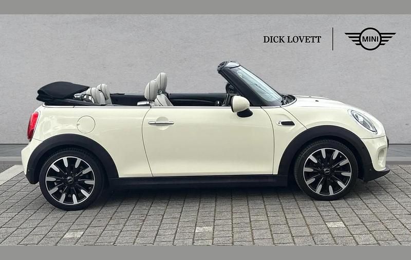 Used Mini Cooper Cabriolet Exclusive 134 HP (98 kW) 2019 White Cabriolet