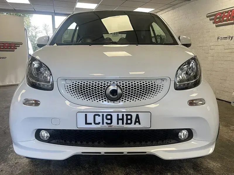 Used Smart ForTwo Coupé 71 HP (52 kW) 2019 White Coupe