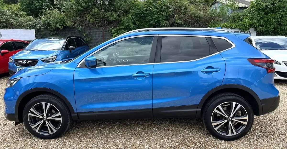 Used Nissan Qashqai N-Connecta 2018 Blue SUV